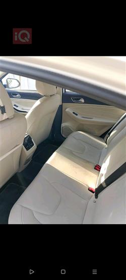 شێری ئەریزۆ 5